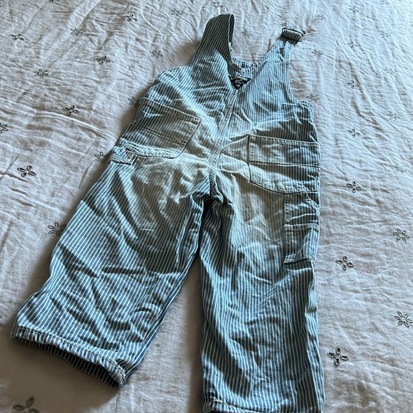 Osh kosh overalls - Picture 3 of 4